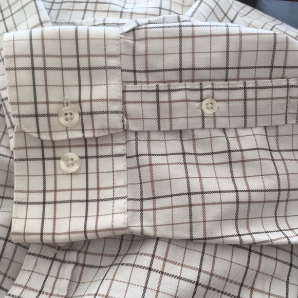 NWOT: Midtown Dress Shirt - Crisp and Stylish! - Picture 9 of 10
